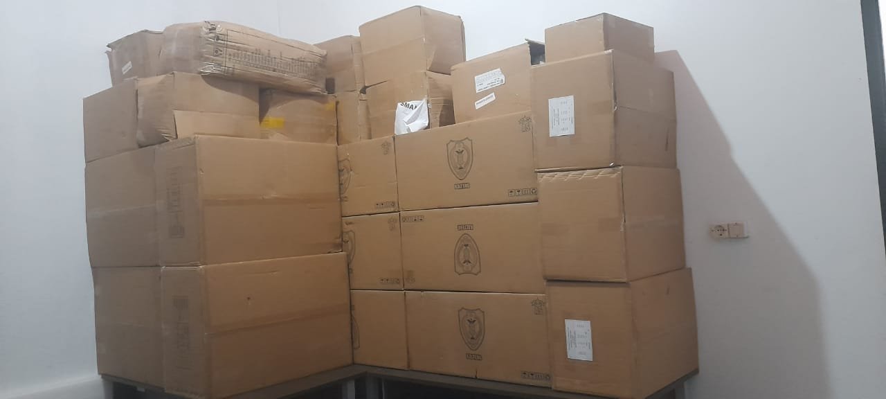 SMAN 2 Laung Tuhup Terima Bantuan Seragam dari Pemprov Kalteng